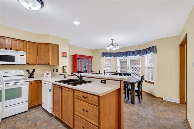 3805 Ice Age Drive, Madison, WI 53719