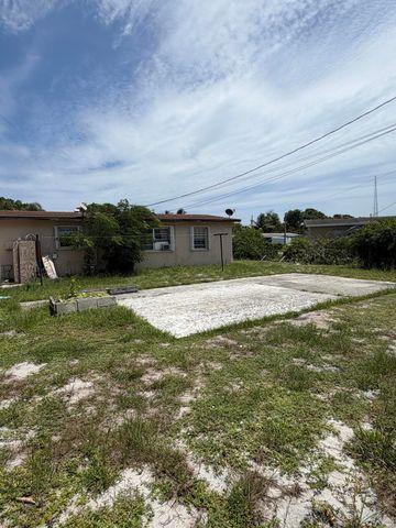 1310 11TH Street, West Palm Beach, FL 33401