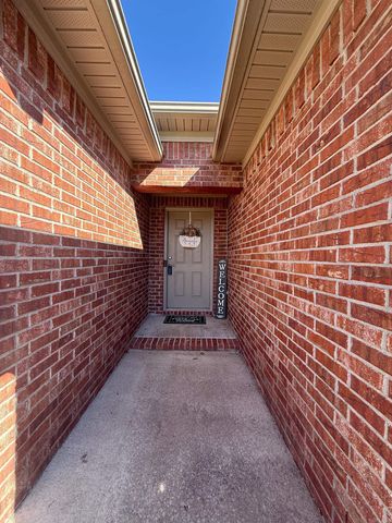 5 Golden Leaf Dr, Greenbrier, AR 72058