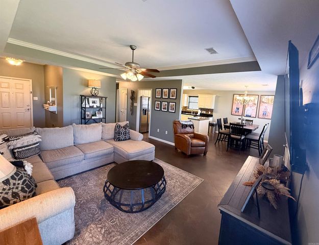 5 Golden Leaf Dr, Greenbrier, AR 72058