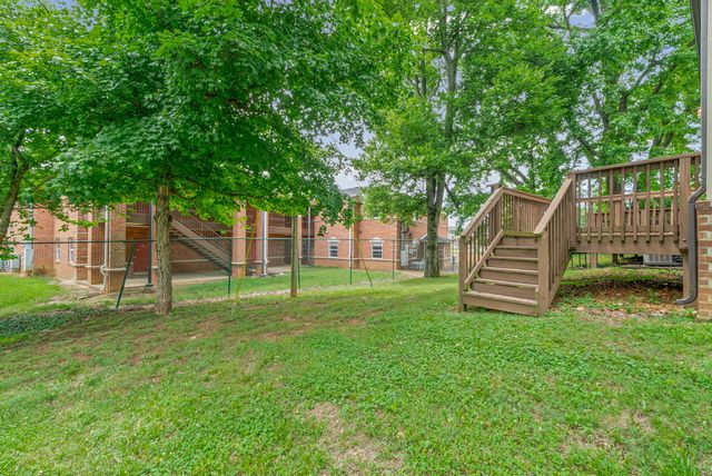 754 Robb Ave Apt A, Clarksville, TN 37040