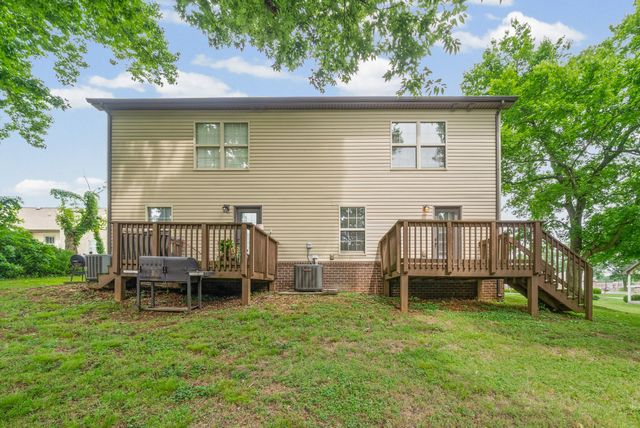 754 Robb Ave Apt A, Clarksville, TN 37040
