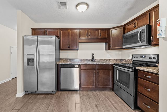 754 Robb Ave Apt A, Clarksville, TN 37040