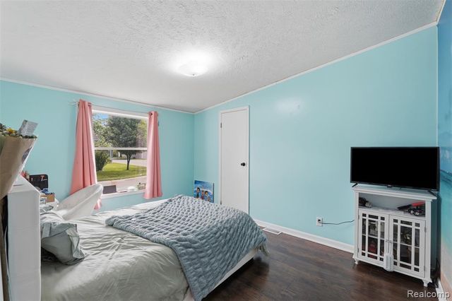 4729 Turtle Creek Drive, Howell, MI 48843
