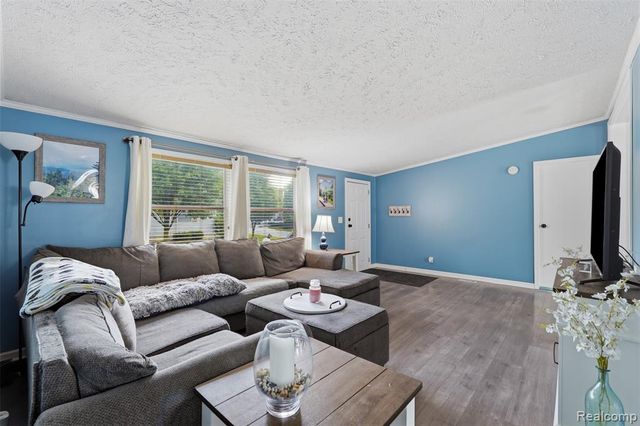 4729 Turtle Creek Drive, Howell, MI 48843