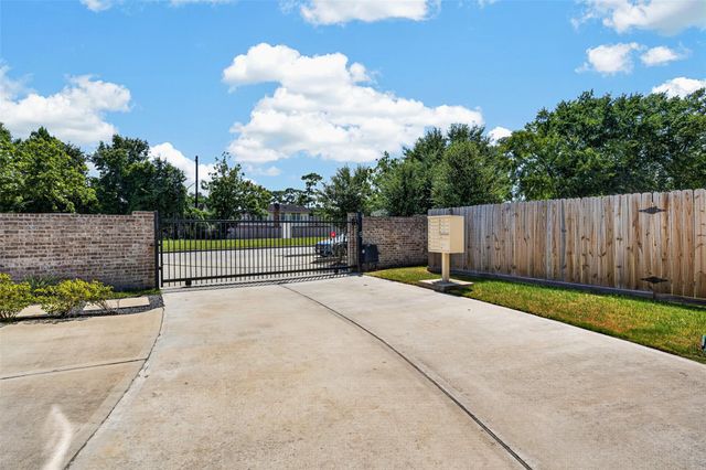 778 W Tidwell Road C, Houston, TX 77091