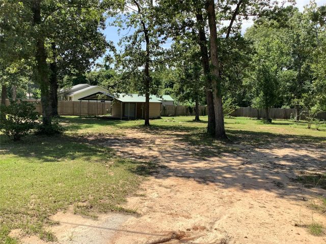 119 Oakdale Drive, Huntsville, TX 77320