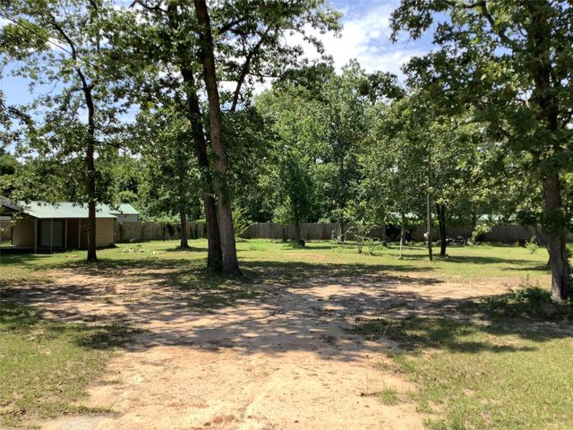 119 Oakdale Drive, Huntsville, TX 77320