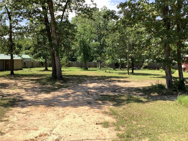 119 Oakdale Drive, Huntsville, TX 77320