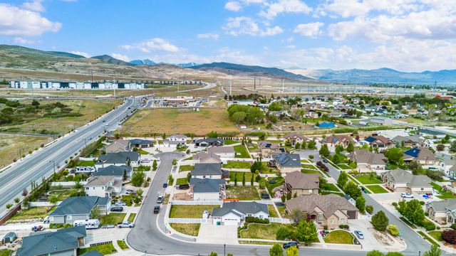 15804 S PACKSADDLE DR, Bluffdale, UT 84065