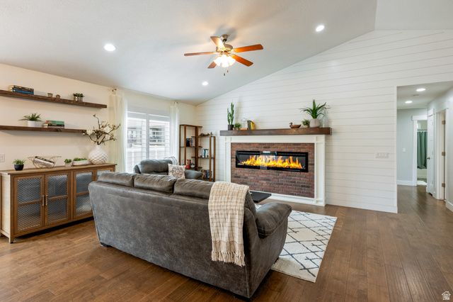 15804 S PACKSADDLE DR, Bluffdale, UT 84065