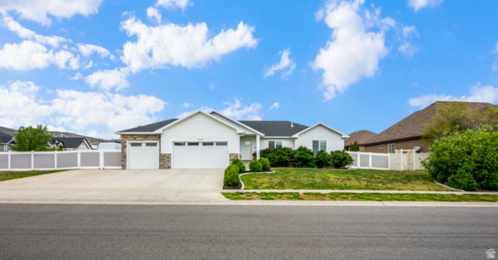15804 S PACKSADDLE DR, Bluffdale, UT 84065