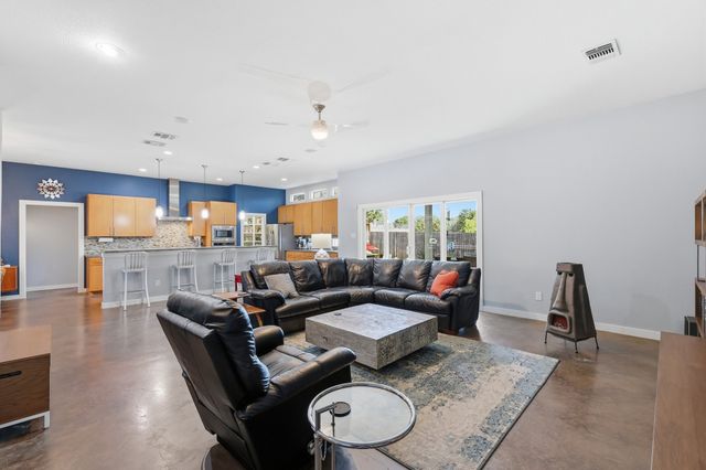 908 Idlewood Court, Highland Village, TX 75077