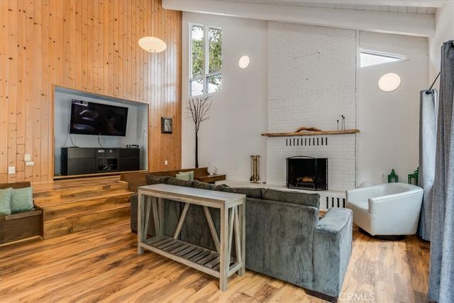 5950 Sunbury Avenue, Cambria, CA 93428
