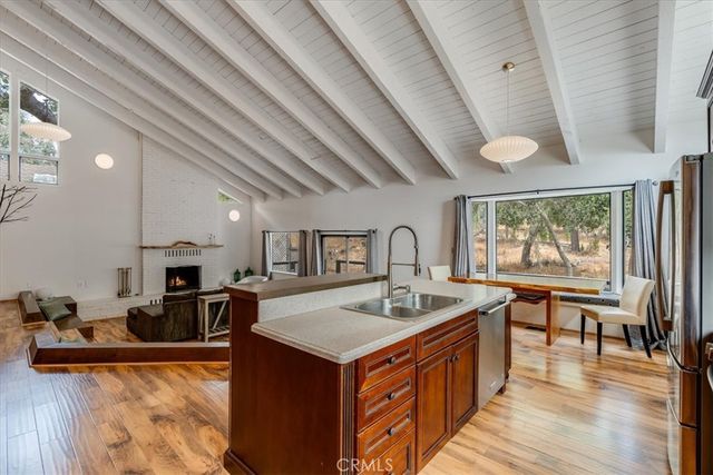 5950 Sunbury Avenue, Cambria, CA 93428