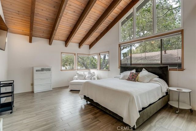 5950 Sunbury Avenue, Cambria, CA 93428