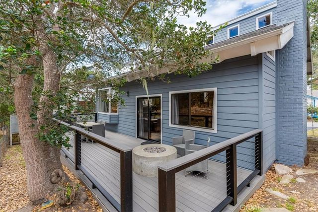 5950 Sunbury Avenue, Cambria, CA 93428