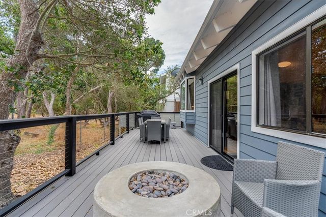 5950 Sunbury Avenue, Cambria, CA 93428
