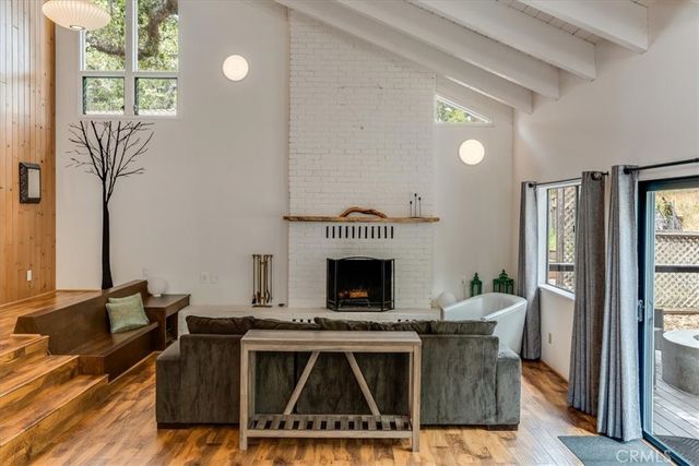 5950 Sunbury Avenue, Cambria, CA 93428