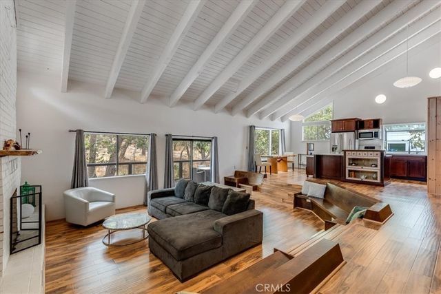 5950 Sunbury Avenue, Cambria, CA 93428