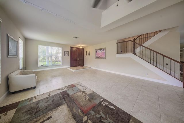 1681 Lakefield North Court, Wellington, FL 33414