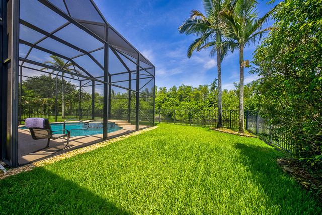 1681 Lakefield North Court, Wellington, FL 33414