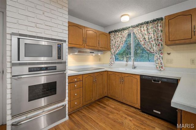 5327 Crowndun Drive, St Louis, MO 63129