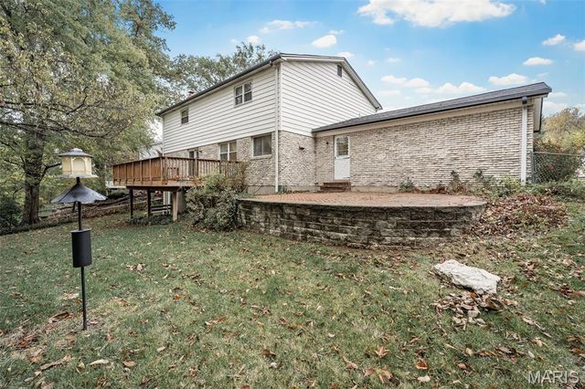 5327 Crowndun Drive, St Louis, MO 63129