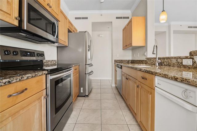 900 SAN LINO CIRCLE 921, Venice, FL 34292