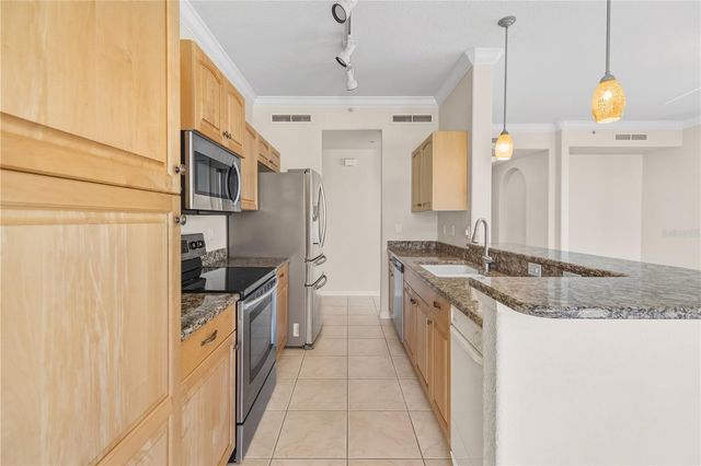 900 SAN LINO CIRCLE 921, Venice, FL 34292