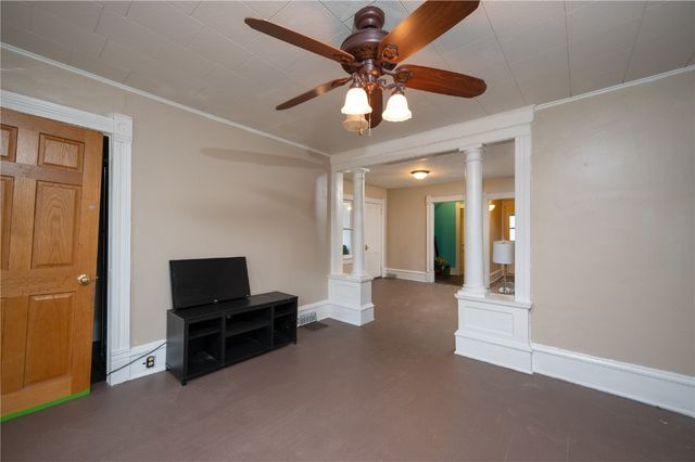 1551 C Avenue NE, Cedar Rapids, IA 52402