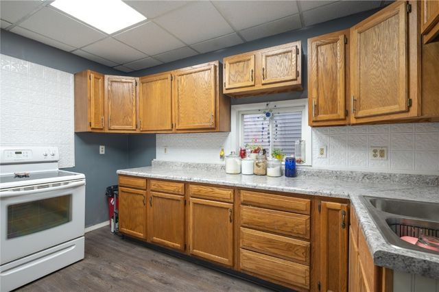 1551 C Avenue NE, Cedar Rapids, IA 52402