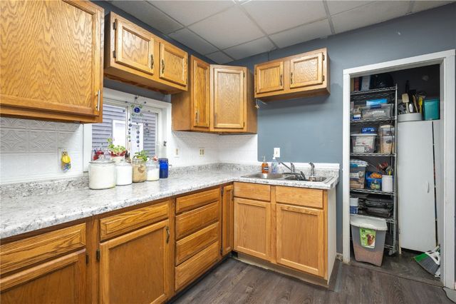 1551 C Avenue NE, Cedar Rapids, IA 52402