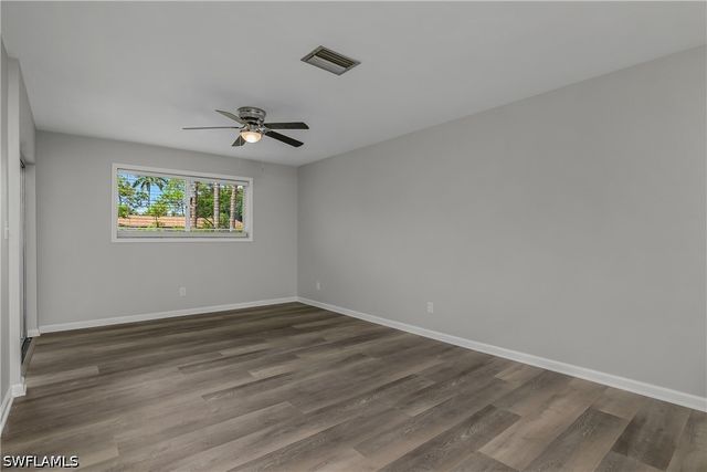 1071 Pine Isle LN 1071, Naples, FL 34112