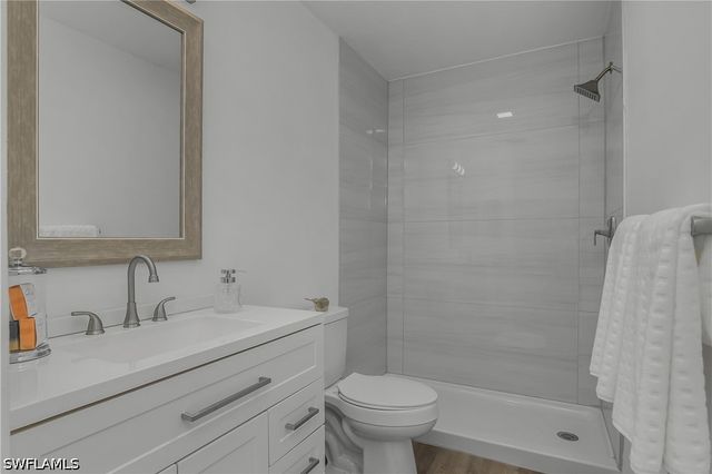 1071 Pine Isle LN 1071, Naples, FL 34112