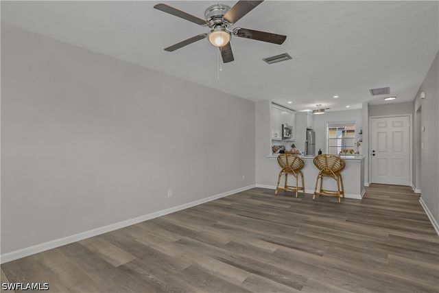 1071 Pine Isle LN 1071, Naples, FL 34112
