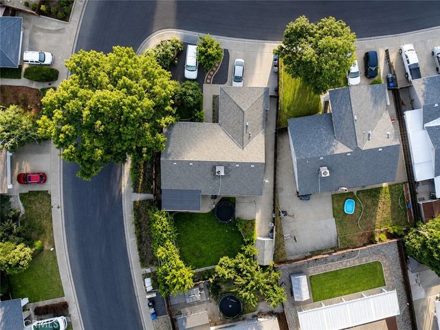 4100 Ahwahnee Court, Modesto, CA 95356