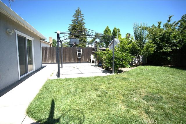 4100 Ahwahnee Court, Modesto, CA 95356