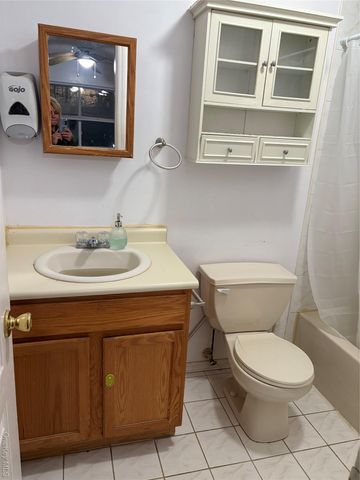 1055 BEACH 22 ST 2 fl, Far Rockaway, NY 11691