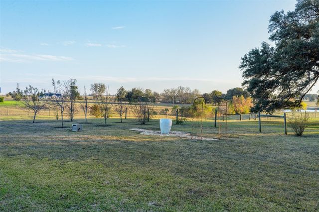 351 Pleasant Hill School Road, Brenham, TX 77833