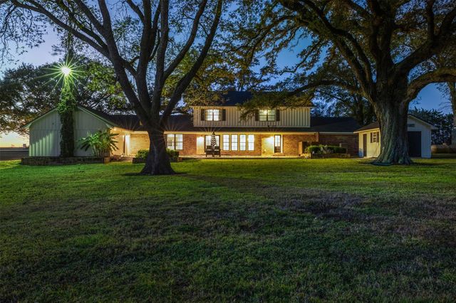 351 Pleasant Hill School Road, Brenham, TX 77833