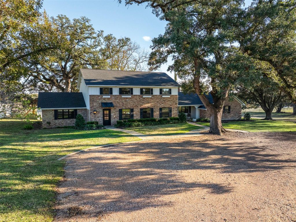 351 Pleasant Hill School Road, Brenham, TX 77833