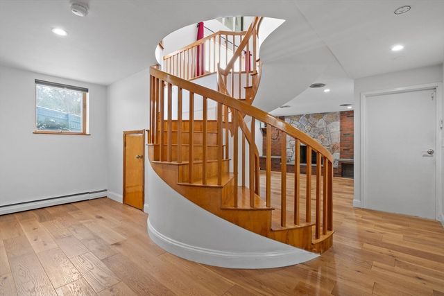 330 Cambridge St, Winchester, MA 01890