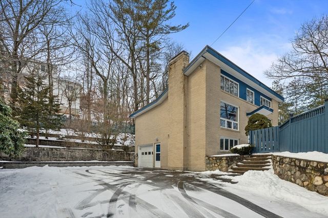 330 Cambridge St, Winchester, MA 01890