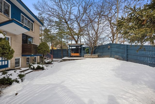 330 Cambridge St, Winchester, MA 01890