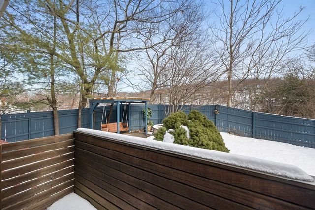 330 Cambridge St, Winchester, MA 01890