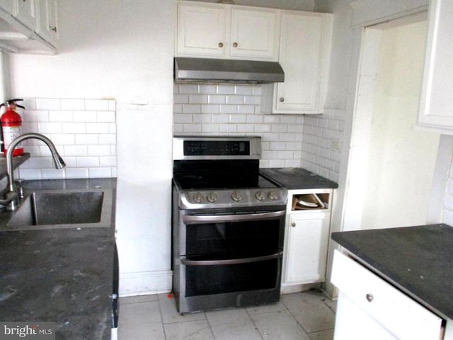 30 N RIDGEWAY AVE, Glenolden, PA 19036