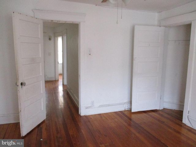 30 N RIDGEWAY AVE, Glenolden, PA 19036