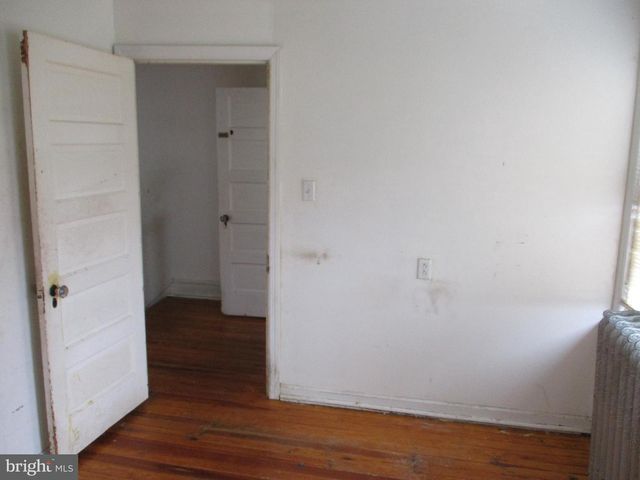 30 N RIDGEWAY AVE, Glenolden, PA 19036