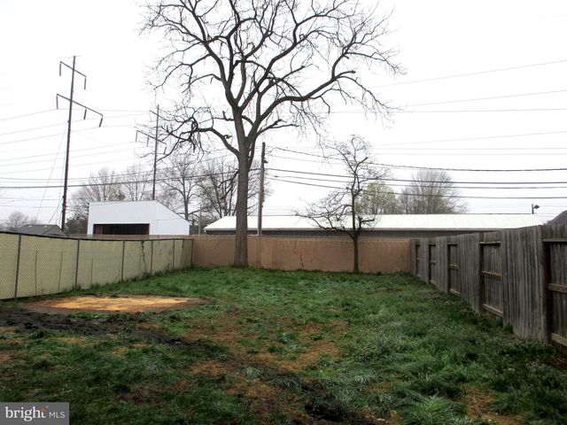 30 N RIDGEWAY AVE, Glenolden, PA 19036